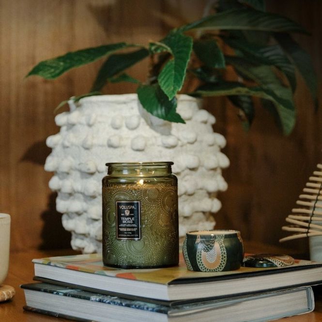 Hovedbilde Voluspa Temple Moss Tin Mini Candle