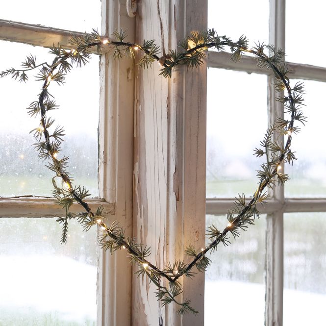 Hovedbilde Fleur Krans hjerte m. 25 LED-lys 32cm