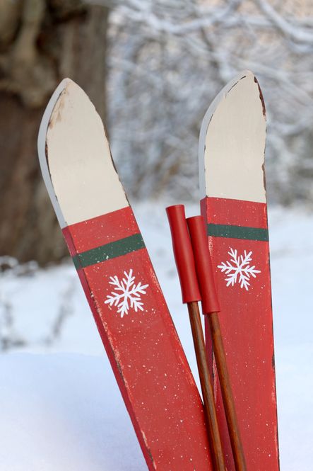 Hovedbilde Vintage Ski m. stavee til dekor Rød 90cm