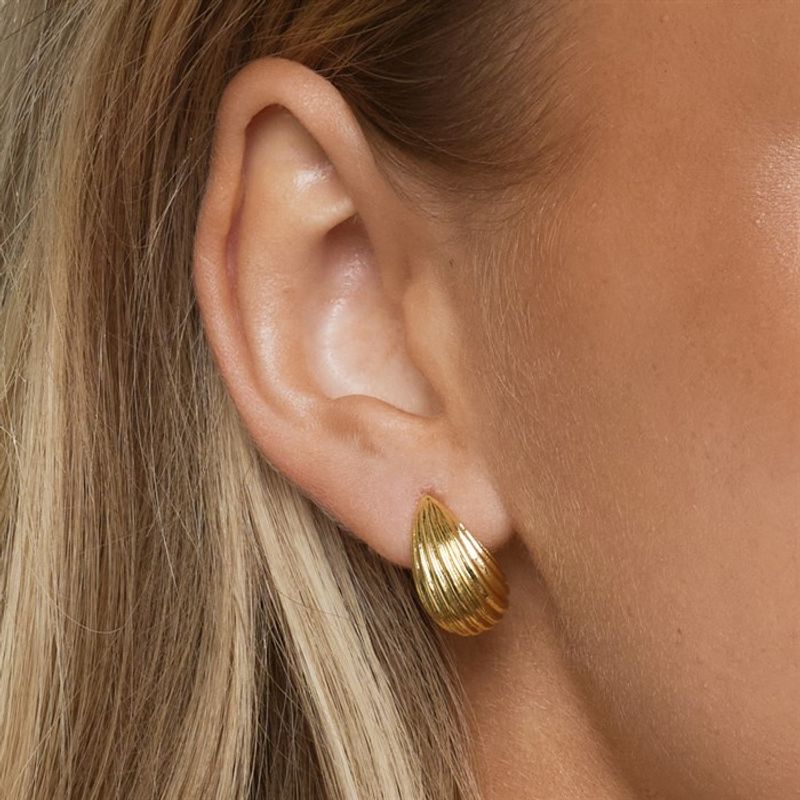 Marta - Dangling Drop Earrings - Gold                  